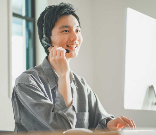 スキルアップ!運行管理のキャリアを築こう。驚きの高収入!月給最低35万円以上 運行管理者イメージ